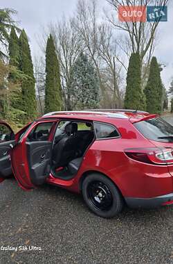 Универсал Renault Megane 2011 в 