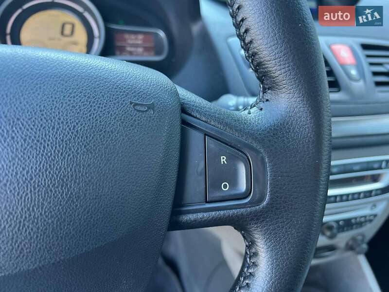 Хетчбек Renault Megane 2009 в Львові фото 22 Хетчбек Renault Megane 2009 в Львові