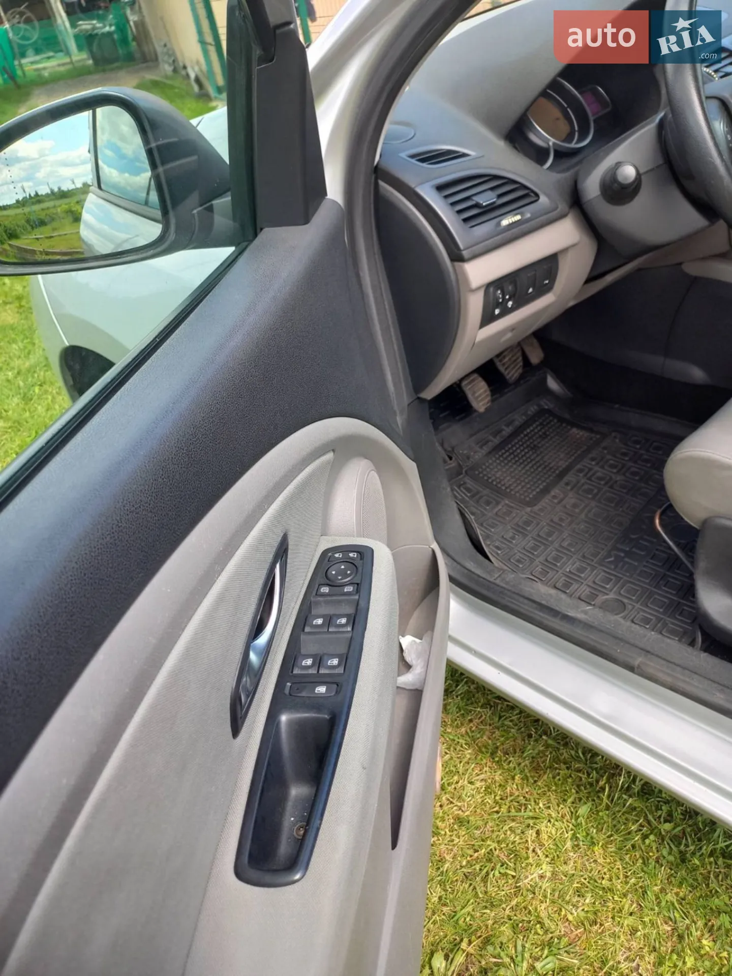 2010 Renault Megane - мініатюра 31