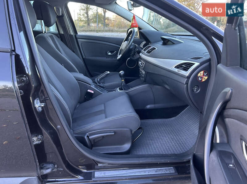 Хетчбек Renault Megane 2009 в Сарнах