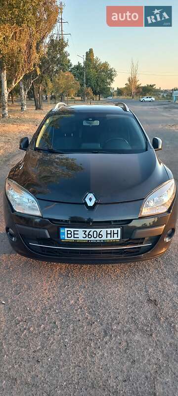 Универсал Renault Megane 2011 в 