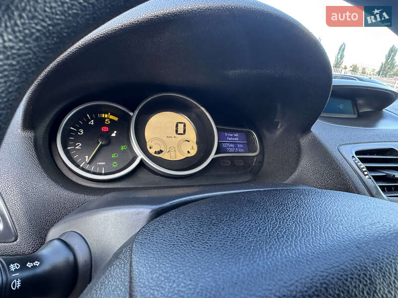 Универсал Renault Megane 2010 в Киеве фото 14 Универсал Renault Megane 2010 в Киеве