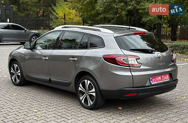 Універсал Renault Megane 2011 в  фото 10 Універсал Renault Megane 2011 в