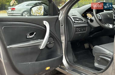 Універсал Renault Megane 2011 в  фото 16 Універсал Renault Megane 2011 в