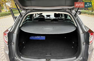Універсал Renault Megane 2011 в  фото 47 Універсал Renault Megane 2011 в
