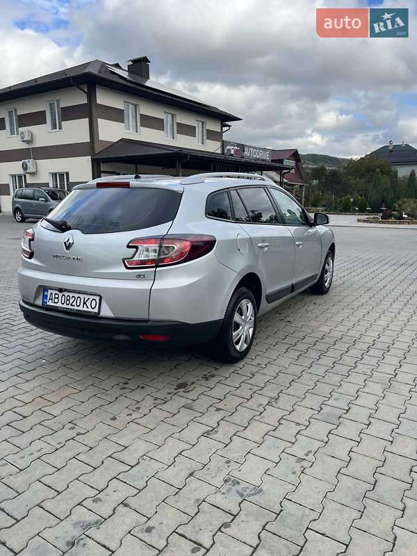 Универсал Renault Megane 2010 в Могилев-Подольске