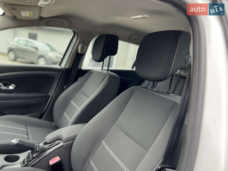 Универсал Renault Megane 2014 в Ивано-Франковске фото 43 Универсал Renault Megane 2014 в Ивано-Франковске