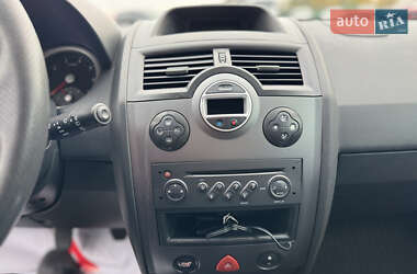 Универсал Renault Megane 2006 в 