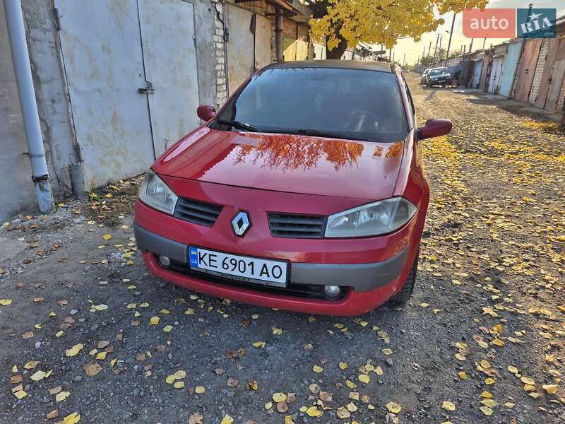 Купе Renault Megane 2004 в 