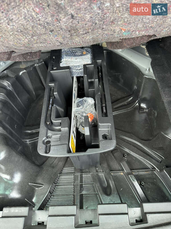 Универсал Renault Megane 2013 в Ровно фото 32 Универсал Renault Megane 2013 в Ровно