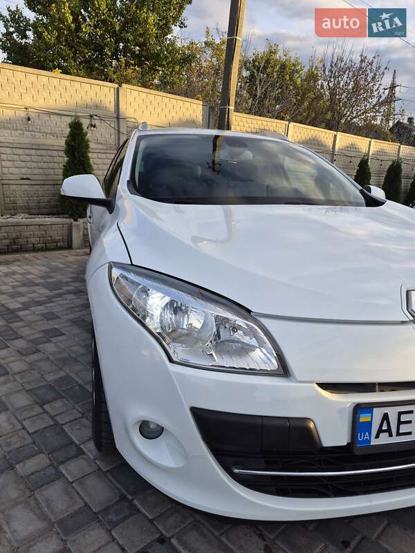Универсал Renault Megane 2010 в Павлограде фото 9 Универсал Renault Megane 2010 в Павлограде