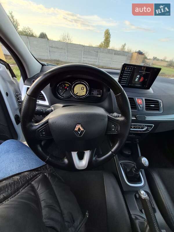 Универсал Renault Megane 2010 в Павлограде фото 17 Универсал Renault Megane 2010 в Павлограде