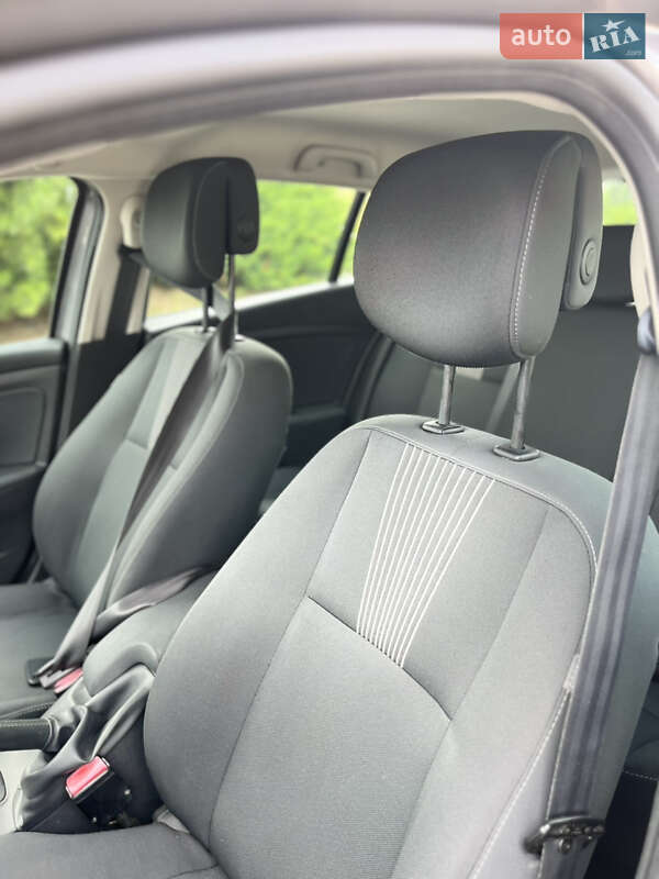 Хетчбек Renault Megane 2010 в Охтирці фото 22 Хетчбек Renault Megane 2010 в Охтирці