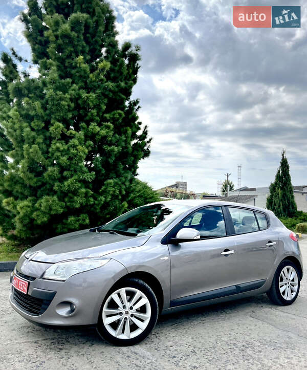 Хетчбек Renault Megane 2010 в Охтирці фото 27 Хетчбек Renault Megane 2010 в Охтирці