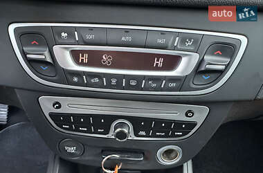 Хэтчбек Renault Megane 2011 в 