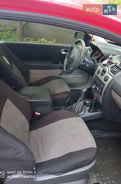 Хэтчбек Renault Megane 2003 в 