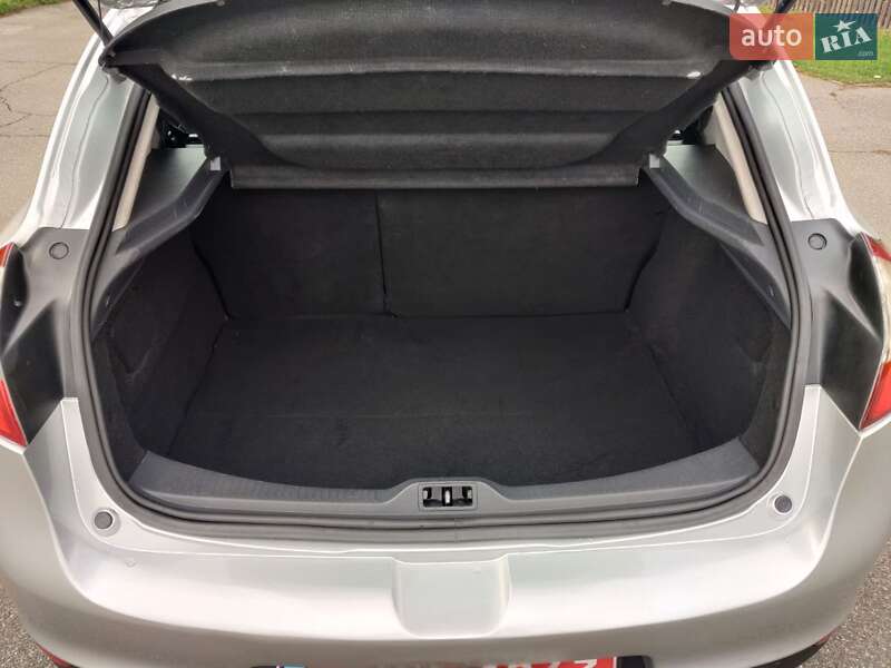 Хэтчбек Renault Megane 2009 в Барышевке фото 17 Хэтчбек Renault Megane 2009 в Барышевке