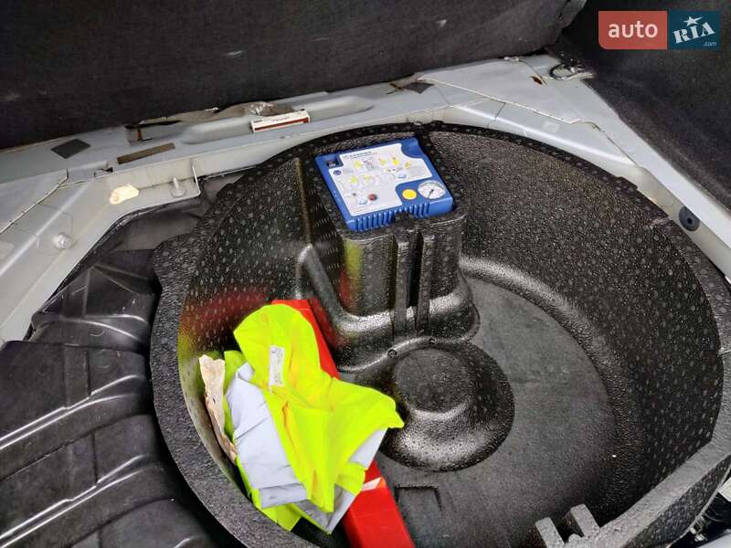 Хэтчбек Renault Megane 2009 в Барышевке фото 21 Хэтчбек Renault Megane 2009 в Барышевке