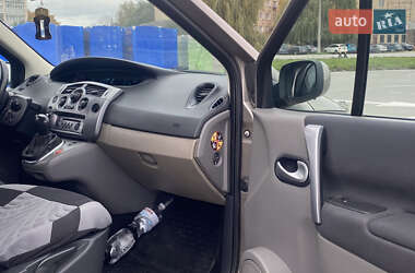 Хэтчбек Renault Megane 2009 в 