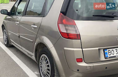 Хэтчбек Renault Megane 2009 в 