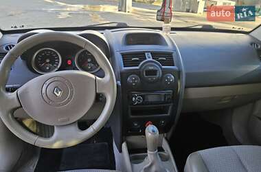 Седан Renault Megane 2003 в 
