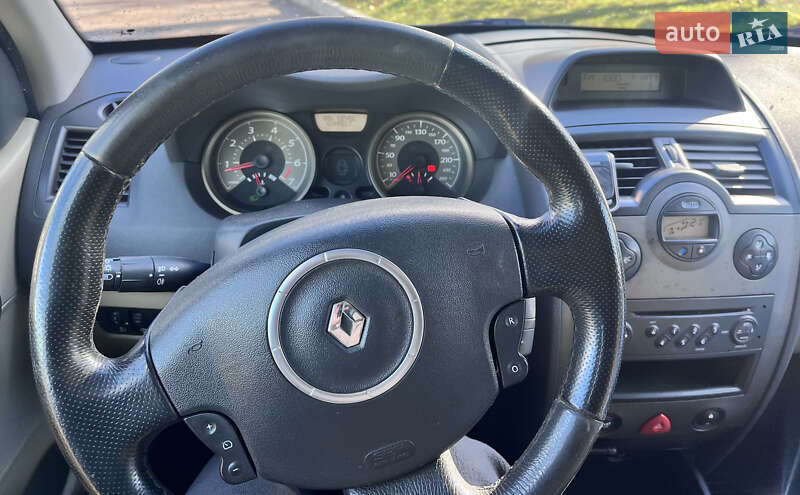 Универсал Renault Megane 2006 в Отынии