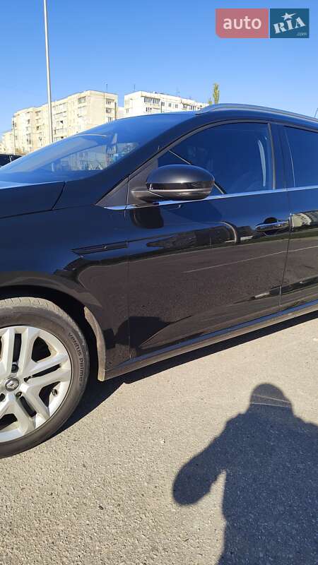 Универсал Renault Megane 2017 в Ивано-Франковске
