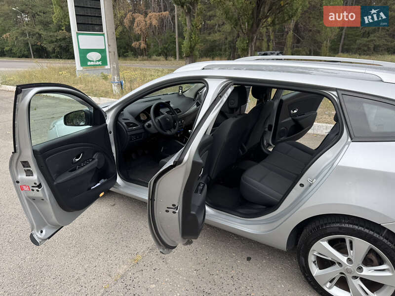 Универсал Renault Megane 2011 в Днепре фото 18 Универсал Renault Megane 2011 в Днепре