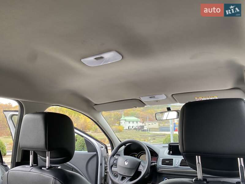 Хетчбек Renault Megane 2014 в Дніпрі фото 32 Хетчбек Renault Megane 2014 в Дніпрі