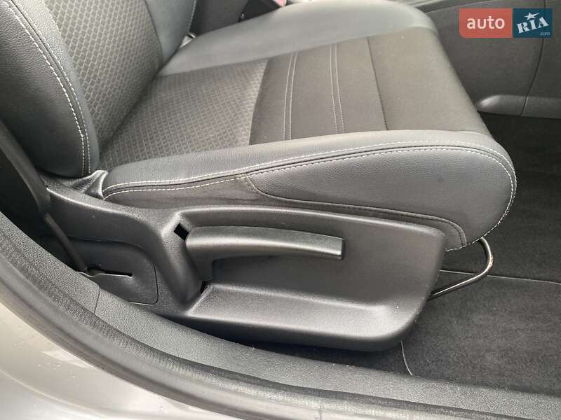 Хетчбек Renault Megane 2014 в Дніпрі фото 50 Хетчбек Renault Megane 2014 в Дніпрі