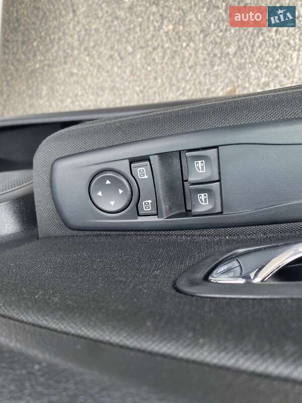 Хетчбек Renault Megane 2014 в Дніпрі фото 31 Хетчбек Renault Megane 2014 в Дніпрі