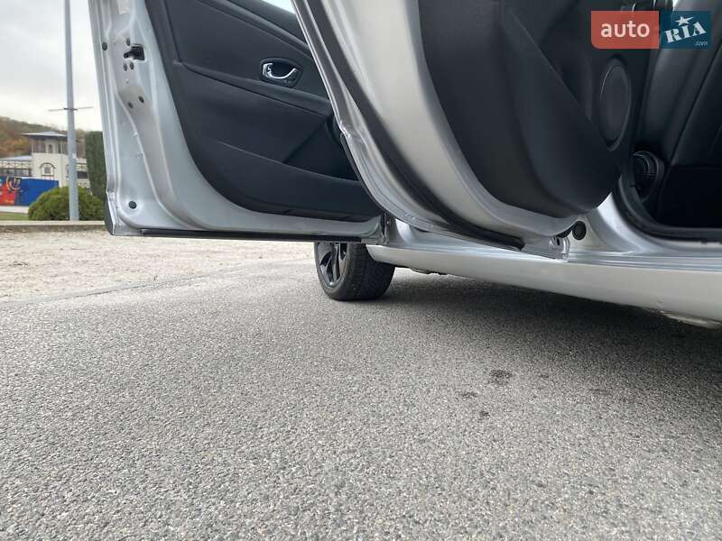 Хетчбек Renault Megane 2014 в Дніпрі фото 59 Хетчбек Renault Megane 2014 в Дніпрі