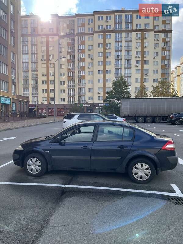 Седан Renault Megane 2007 в Вишневому фото 16 Седан Renault Megane 2007 в Вишневому