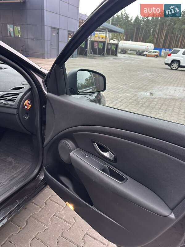 Хетчбек Renault Megane 2010 в Києві фото 10 Хетчбек Renault Megane 2010 в Києві