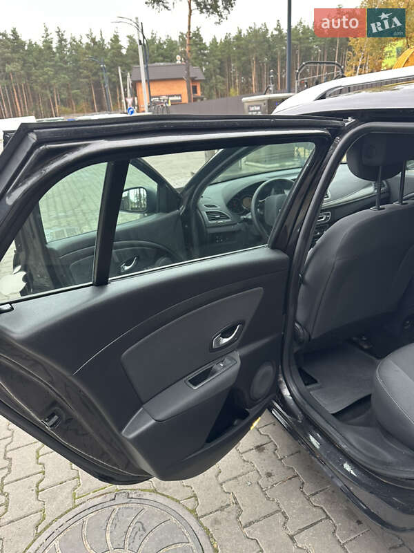 Хетчбек Renault Megane 2010 в Києві фото 17 Хетчбек Renault Megane 2010 в Києві