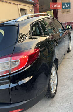 Универсал Renault Megane 2010 в 