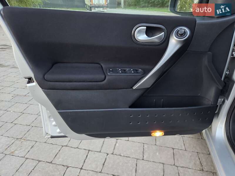 Универсал Renault Megane 2005 в Бучаче фото 14 Универсал Renault Megane 2005 в Бучаче