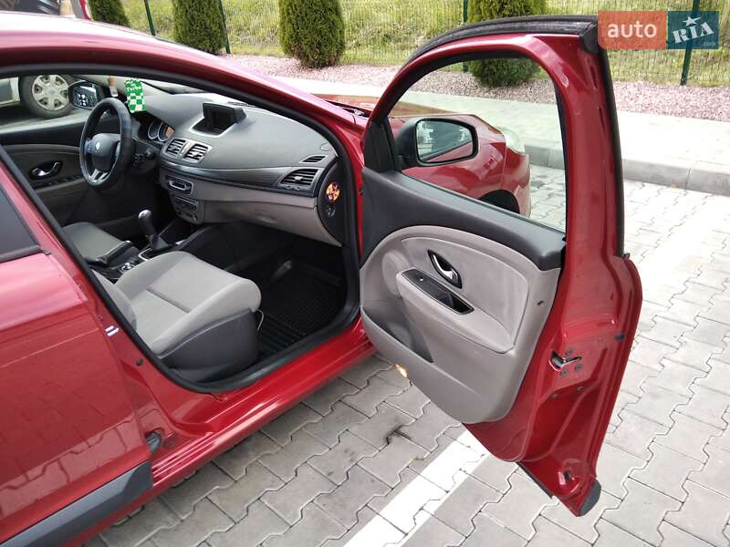 Универсал Renault Megane 2010 в Стрые фото 47 Универсал Renault Megane 2010 в Стрые