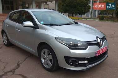 Хэтчбек Renault Megane 2015 в 
