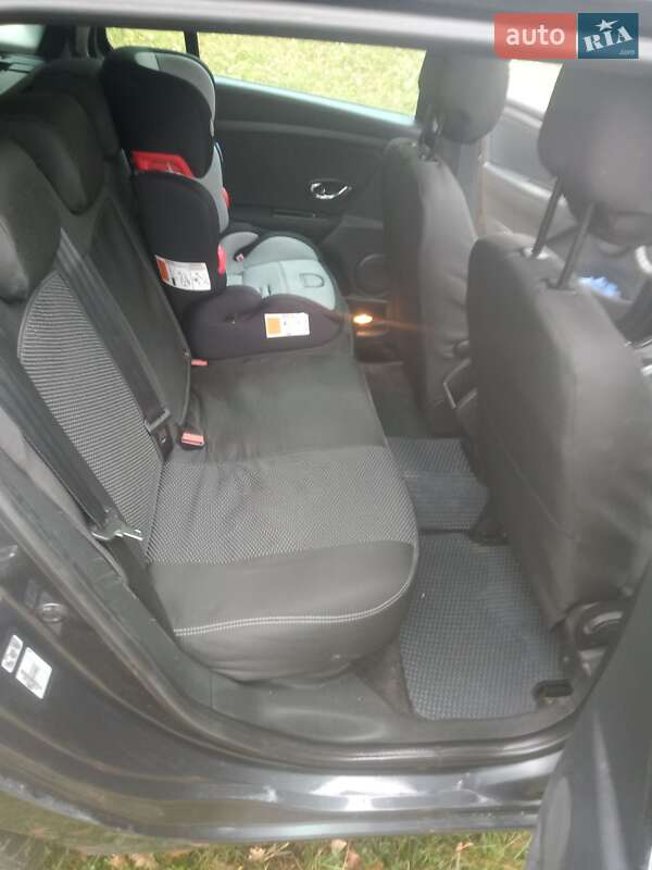 Универсал Renault Megane 2012 в Калиновке фото 10 Универсал Renault Megane 2012 в Калиновке