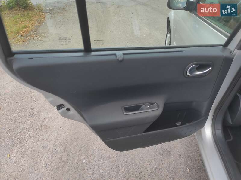 Универсал Renault Megane 2007 в Чернигове фото 12 Универсал Renault Megane 2007 в Чернигове