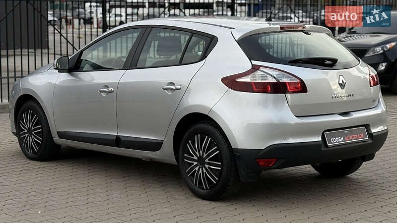 Хэтчбек Renault Megane 2015 в Киеве фото 11 Хэтчбек Renault Megane 2015 в Киеве