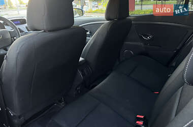 Хэтчбек Renault Megane 2013 в 