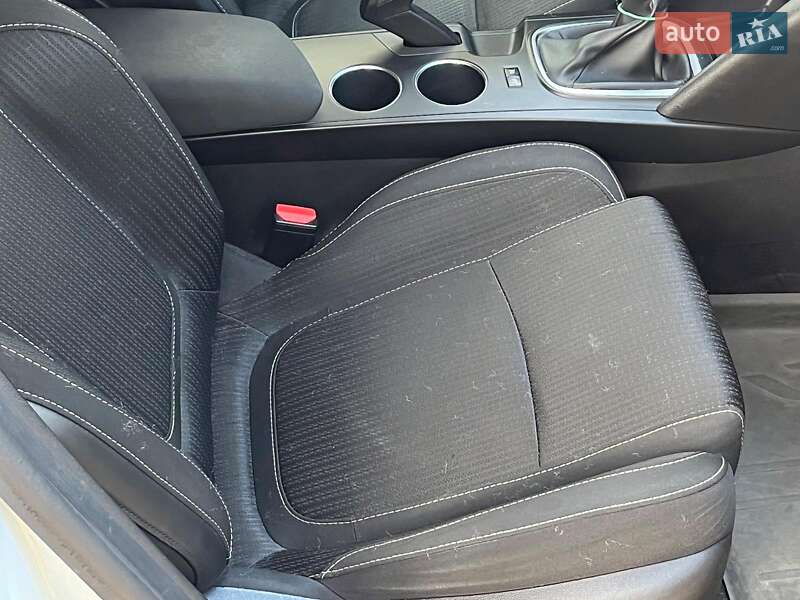 Универсал Renault Megane 2018 в Киеве фото 17 Универсал Renault Megane 2018 в Киеве