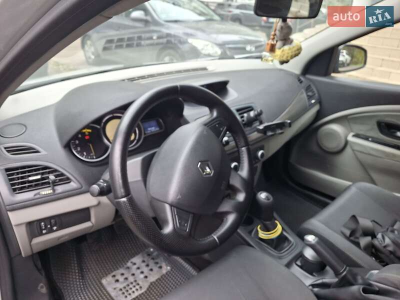 Хэтчбек Renault Megane 2011 в Виннице