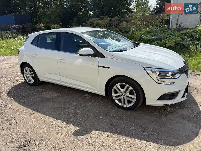 Хэтчбек Renault Megane 2017 в Калуше фото 8 Хэтчбек Renault Megane 2017 в Калуше