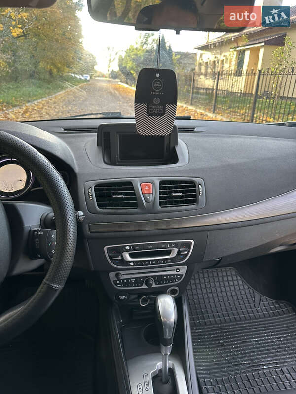 Універсал Renault Megane 2010 в Радивиліві фото 25 Універсал Renault Megane 2010 в Радивиліві