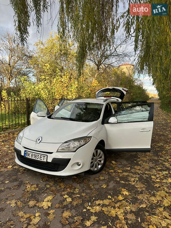 Універсал Renault Megane 2010 в Радивиліві фото 26 Універсал Renault Megane 2010 в Радивиліві