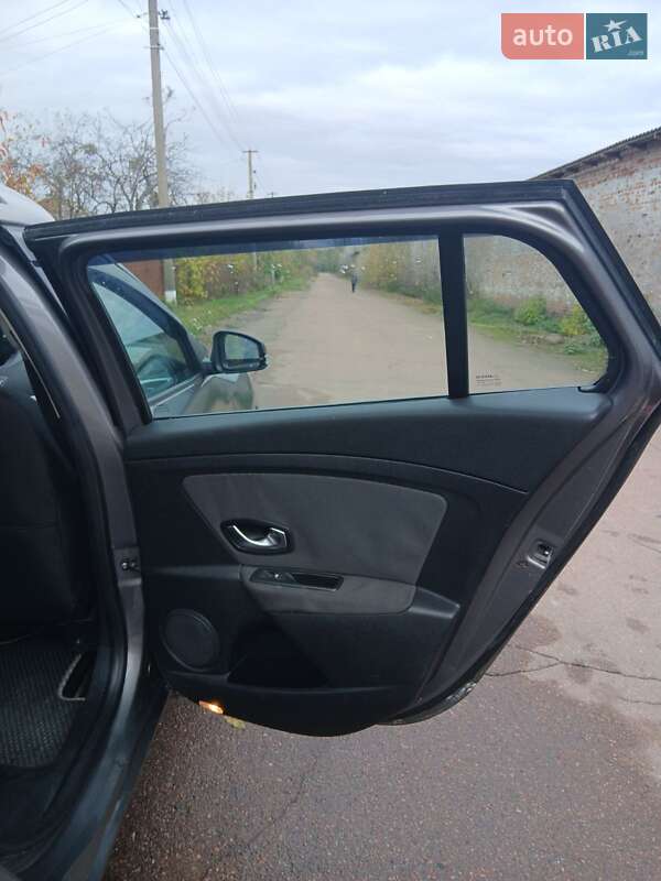 Универсал Renault Megane 2010 в Овруче фото 19 Универсал Renault Megane 2010 в Овруче