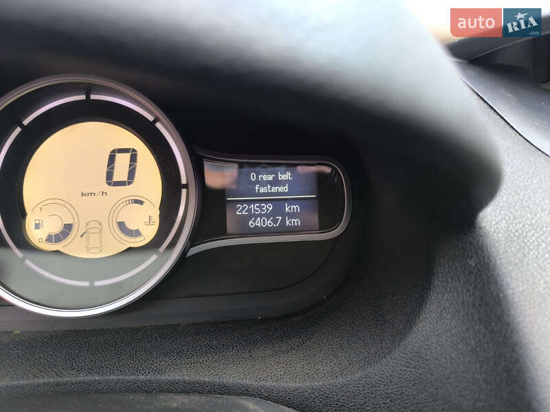 Хэтчбек Renault Megane 2011 в Луцке фото 8 Хэтчбек Renault Megane 2011 в Луцке